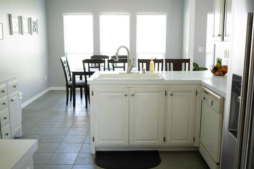 Walking Distance To Coler Mtn Bike - 3Br 2Ba Villa Bentonville Bagian luar foto